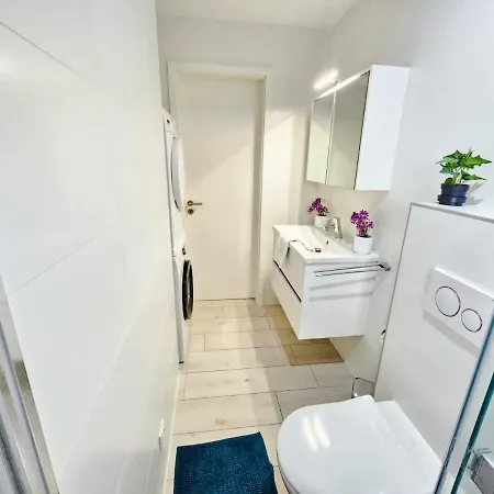 Apartman Peaceful 1br W Balcony Near Center Luxemburg